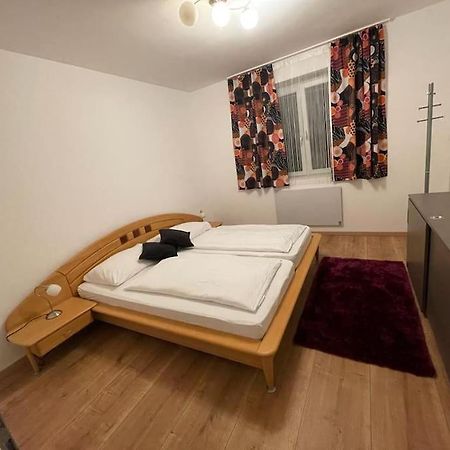 Rr-Rooms Ferienwohnung 尤登堡 外观 照片