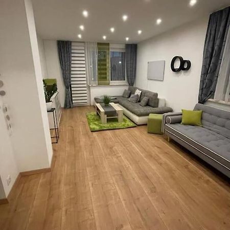 Rr-Rooms Ferienwohnung 尤登堡 外观 照片
